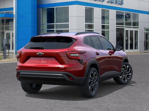 New 2026 Chevrolet Trax RS image 4