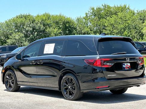 Used 2024 Honda Odyssey Sport image 13