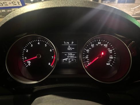 Used 2016 Volkswagen Jetta Sport image 10