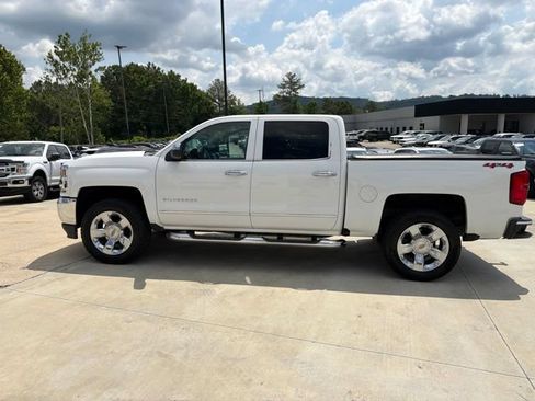 Used 2018 Chevrolet Silverado 1500 LTZ w/ Sport Package AWD/4WD image 17