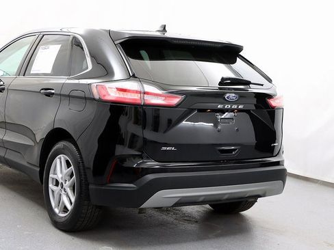 Used 2023 Ford Edge SEL image 7