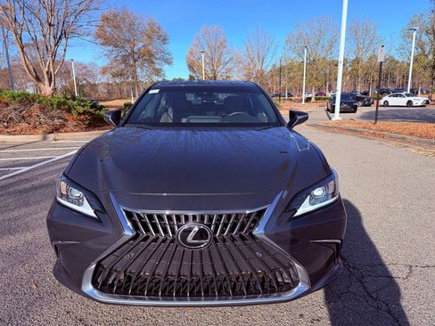 Used 2024 Lexus ES 350 w/ Premium Package image 2