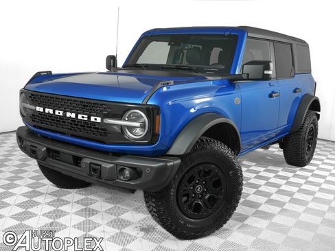 Used 2023 Ford Bronco Wildtrak image 1