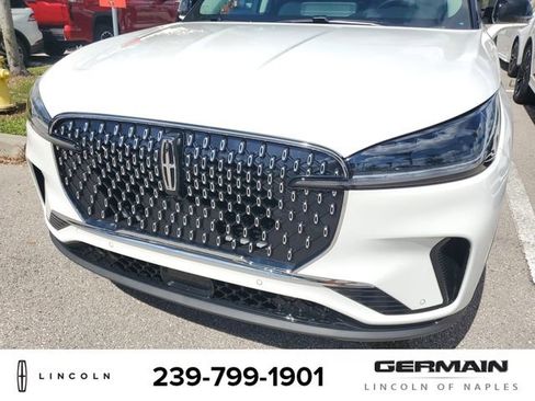 New 2025 Lincoln Aviator Premiere image 13