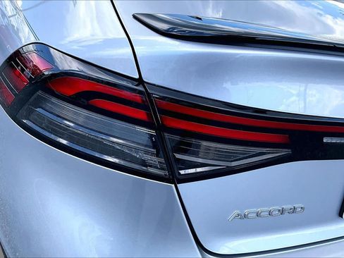 Used 2024 Honda Accord Sport image 29