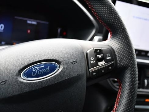 Used 2023 Ford Escape ST-Line w/ Tech Pack #1 FWD image 28