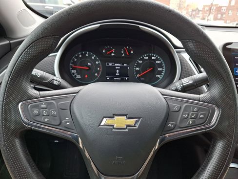 Used 2024 Chevrolet Malibu LT image 18
