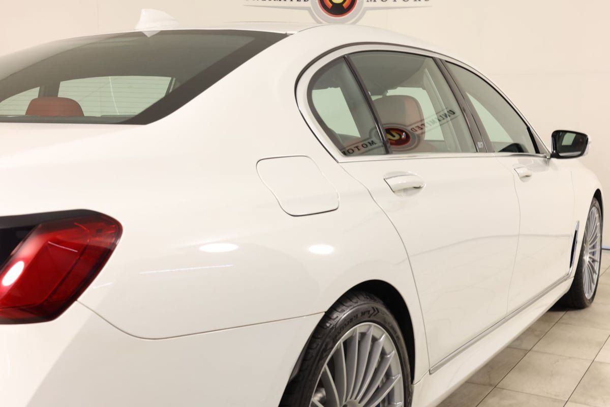 Used 2022 BMW ALPINA B7 xDrive AWD/4WD image 46
