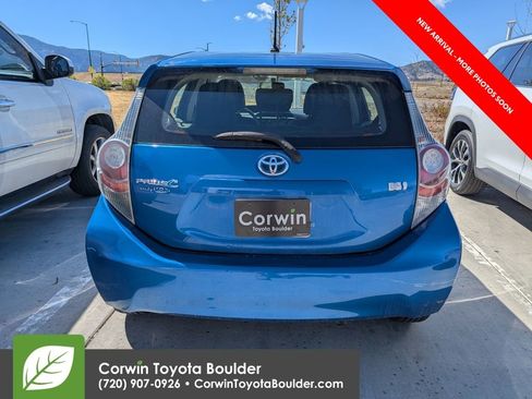 Used 2014 Toyota Prius C Two image 6