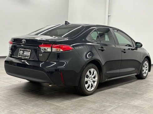 Used 2024 Toyota Corolla LE FWD image 2