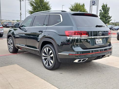 Certified 2022 Volkswagen Atlas SEL Premium image 2