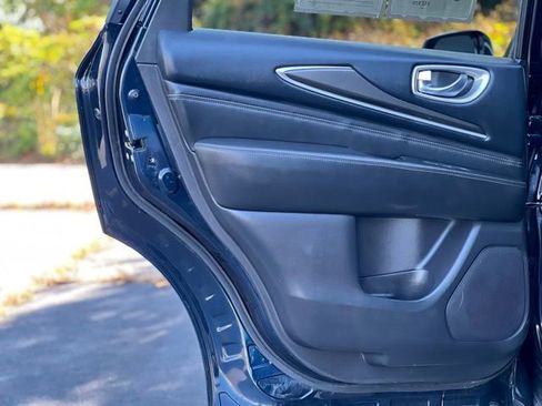 Used 2019 INFINITI QX60 Luxe w/ Essential Package image 15