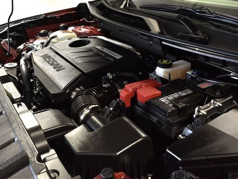 Used 2025 Nissan Rogue SV image 37