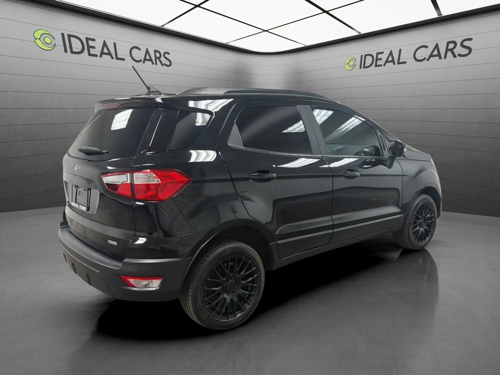 Used 2020 Ford EcoSport SE w/ SE Convenience Package FWD image 5