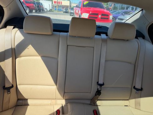 Used 2016 BMW 528i xDrive Sedan AWD/4WD image 17