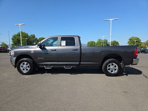 Used 2022 RAM 3500 Big Horn w/ Level C Equiment Group AWD/4WD image 11