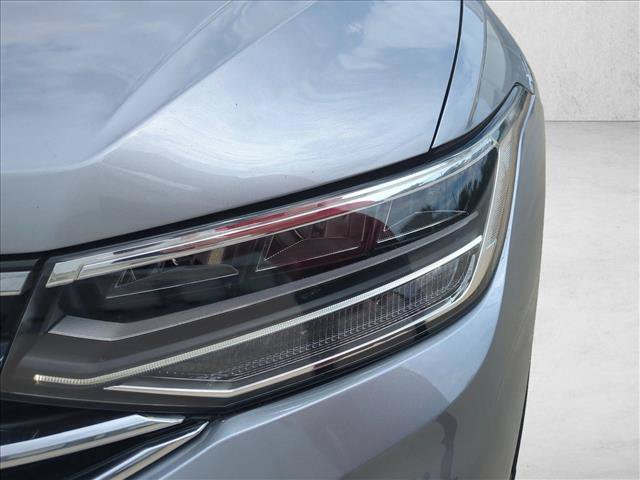 Used 2022 Volkswagen Tiguan SE FWD image 9