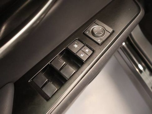 Used 2024 Lexus UX 250h FWD image 11
