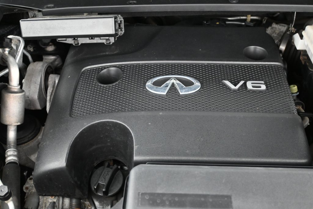 Used 2015 INFINITI QX60 Luxe w/ Premium Plus Package AWD/4WD image 38