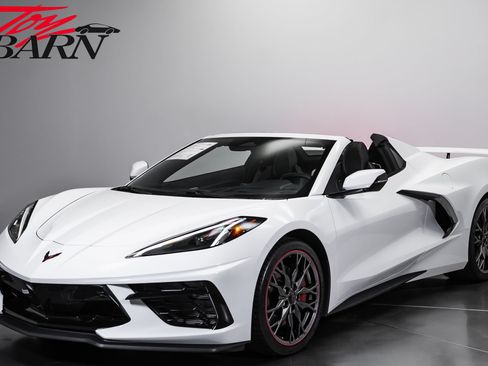 Used 2025 Chevrolet Corvette Stingray Preferred Conv w/ Z51 Performance Package RWD image 1
