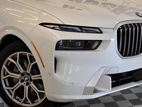 New 2026 BMW X7 xDrive40i w/ Premium Package image 32