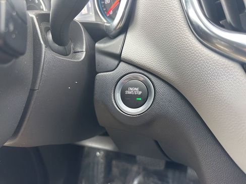 Used 2024 Chevrolet Equinox LT w/ Driver Convenience Package image 21