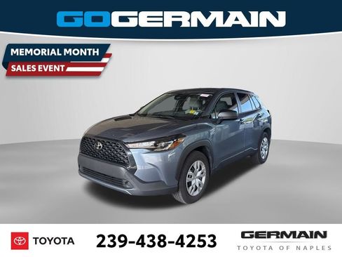Used 2023 Toyota Corolla Cross L FWD image 1