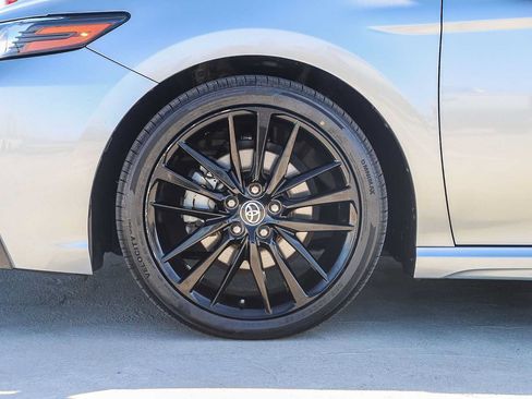 Used 2022 Toyota Camry XSE w/ Carpet Mat Package (TMS) FWD image 11