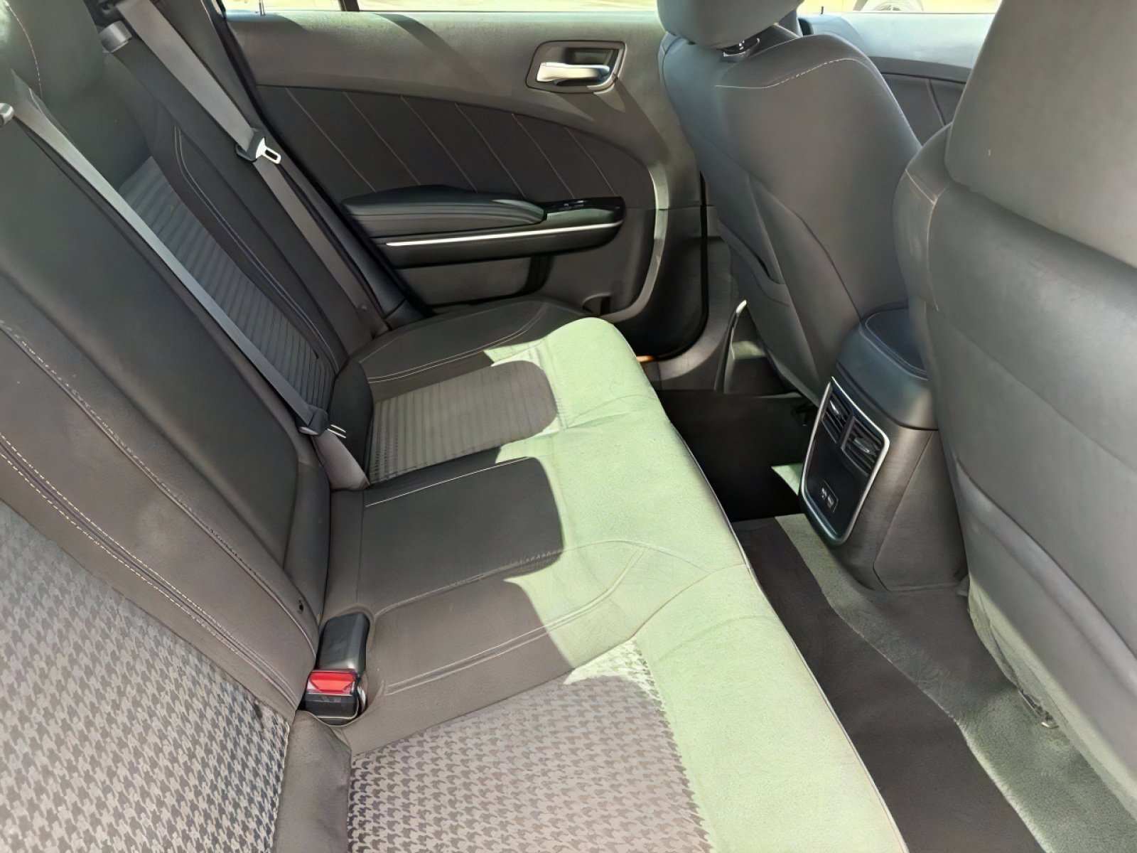 Used 2023 Dodge Charger SXT RWD image 10