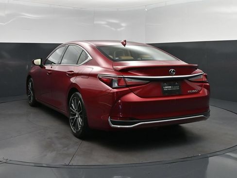 Certified 2023 Lexus ES 300h w/ Premium Package FWD image 5