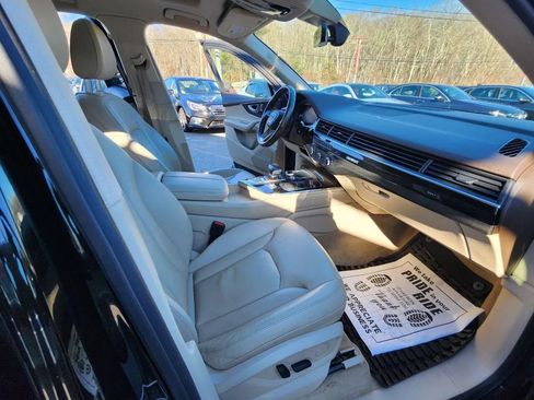 Used 2019 Audi Q7 3.0T Premium Plus w/ Premium Plus Package AWD/4WD image 17