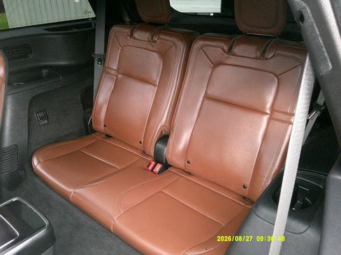 Used 2023 Lincoln Aviator Reserve w/ Equipment Group 201A RWD image 13