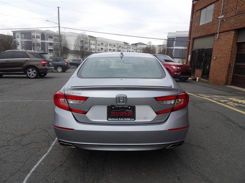 Used 2018 Honda Accord Sport image 16