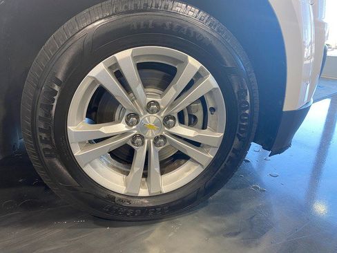 Used 2014 Chevrolet Equinox LS image 9