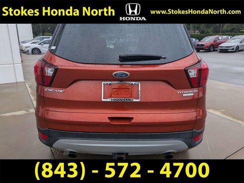 Used 2019 Ford Escape Titanium FWD image 12