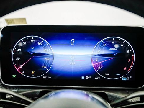 Used 2025 Mercedes-Benz C 300 Sedan image 25