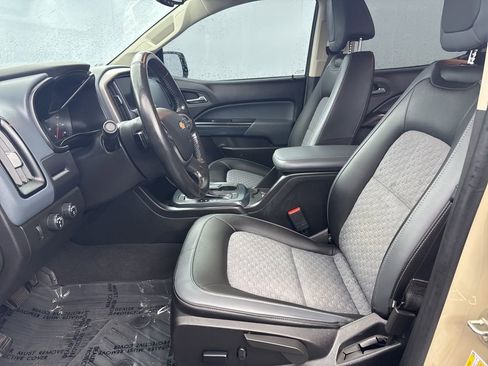 Used 2022 Chevrolet Colorado Z71 image 13