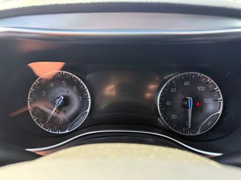 New 2026 Chrysler Pacifica Limited w/ S Appearance Package image 18