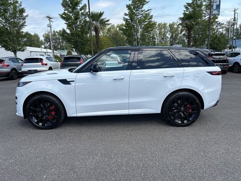 New 2025 Land Rover Range Rover Sport Dynamic SE image 2