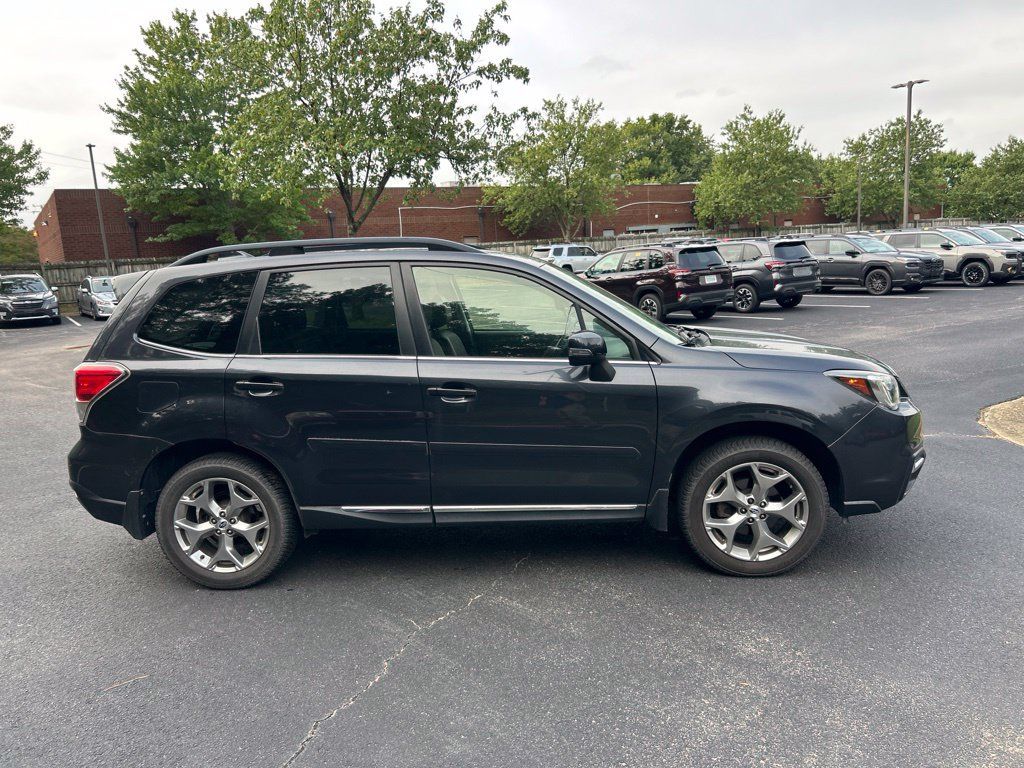 Used 2018 Subaru Forester 2.5i Touring AWD/4WD image 2