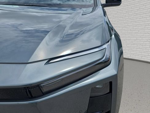 New 2026 Toyota C-HR AWD/4WD image 31