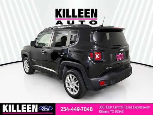 Used 2023 Jeep Renegade Latitude w/ Premium Group AWD/4WD image 7