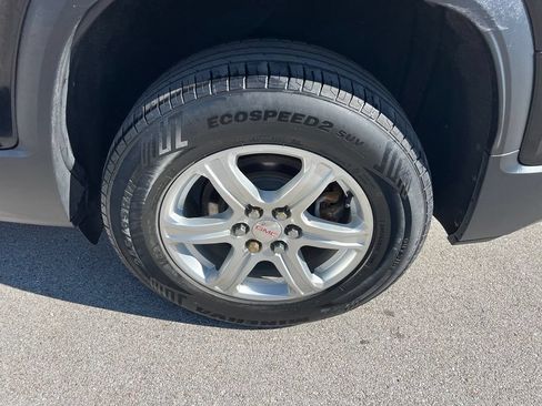 Used 2019 GMC Acadia SLE AWD/4WD image 14