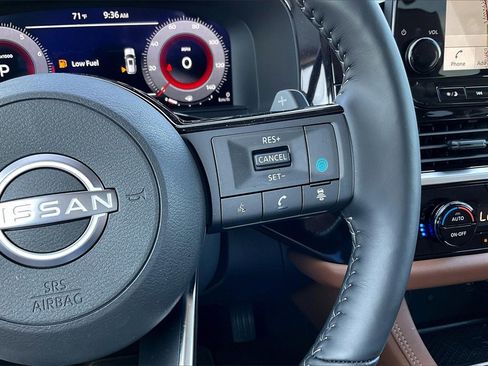 Used 2024 Nissan Pathfinder Platinum w/ Cargo Package image 19