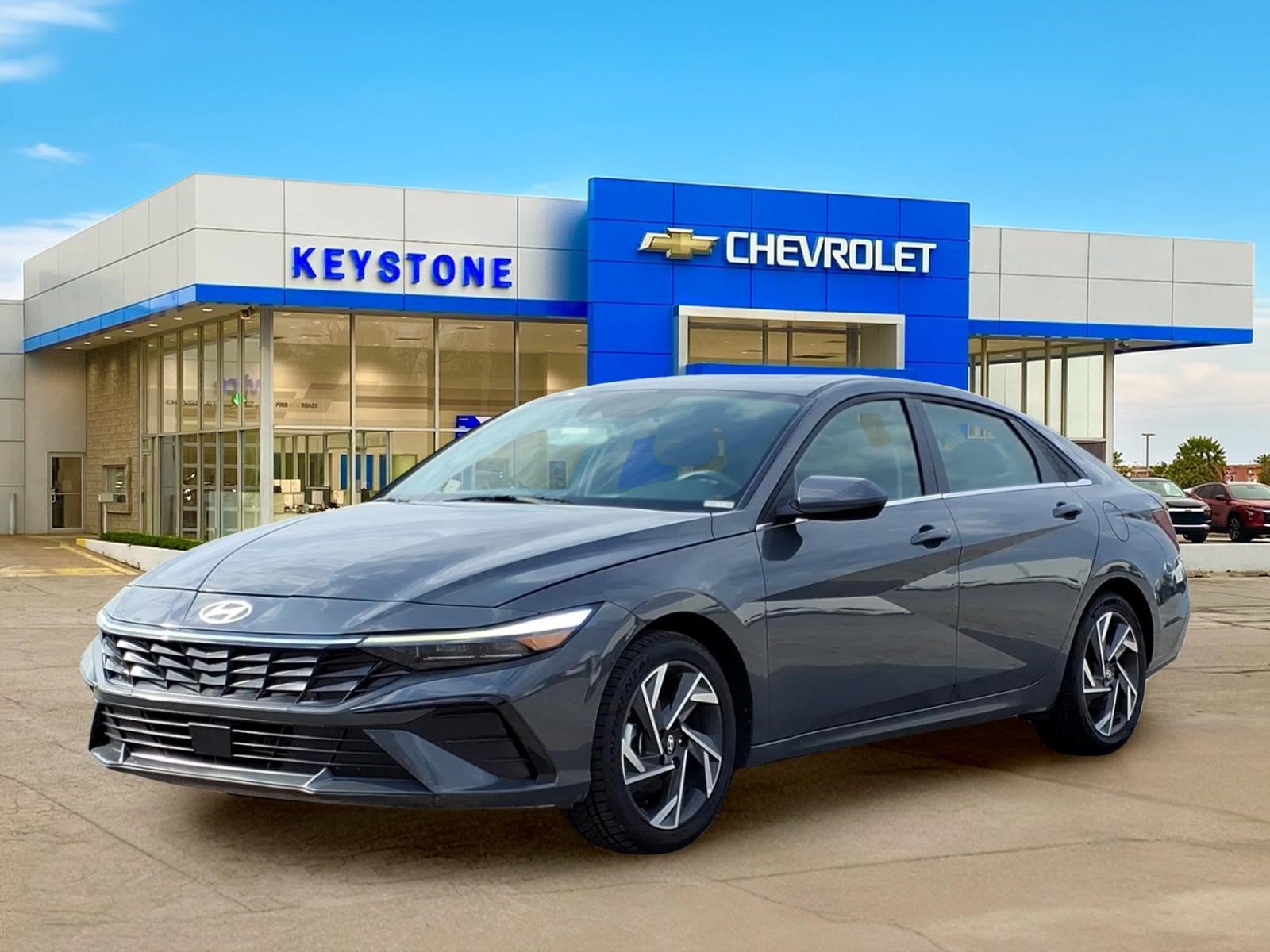 Used 2025 Hyundai Elantra SEL FWD image 3