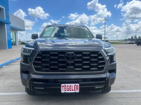 Used 2024 Toyota Sequoia Platinum AWD/4WD image 19