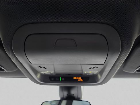 Used 2021 GMC Acadia SLE w/ Elevation Edition FWD image 31