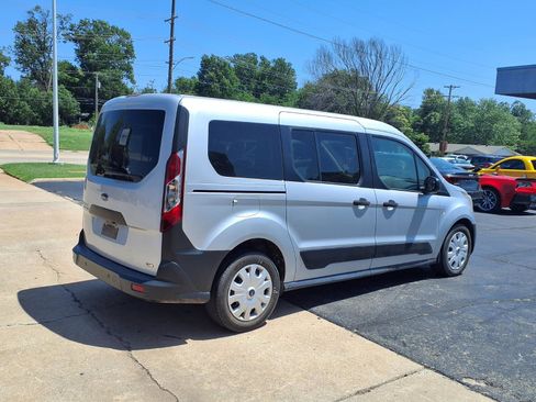 Used 2021 Ford Transit Connect XL FWD image 3