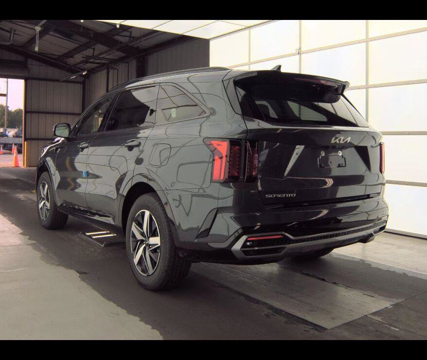 Used 2023 Kia Sorento S FWD image 10
