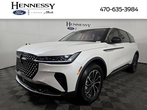 Used 2026 Lincoln Nautilus Premier AWD/4WD image 1